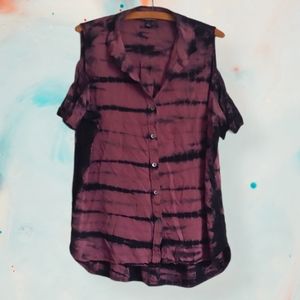 Rock & Republic Cold Shoulder Tie Die Blouse